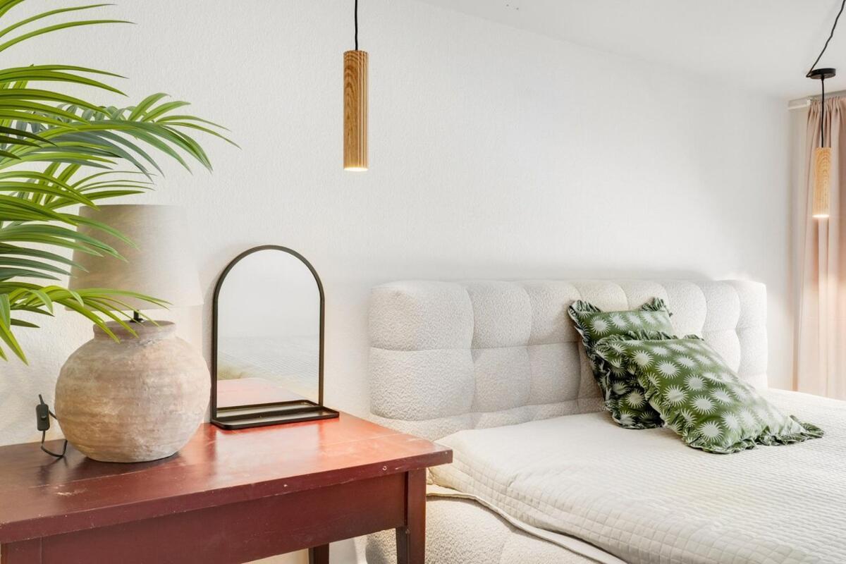 Stylish Flat - 200m2 Of Comfort *