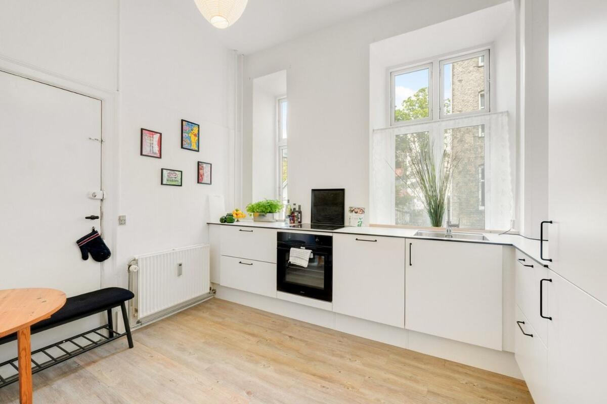 Stylish Flat - 200m2 Of Comfort *